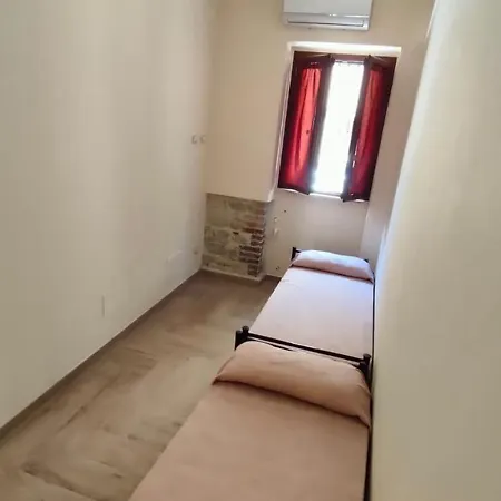 La Piazzetta Apartment *