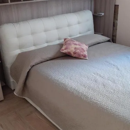 La Piazzetta Apartment *